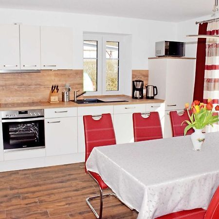Ferienhaus Zum Boddenstrand Mit Ka Groß Zicker Buitenkant foto