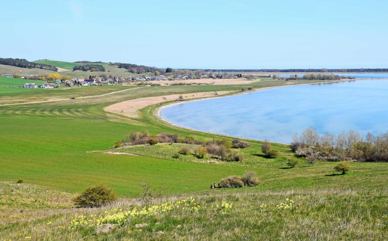 Ferienhaus Zum Boddenstrand Mit Ka Groß Zicker Buitenkant foto