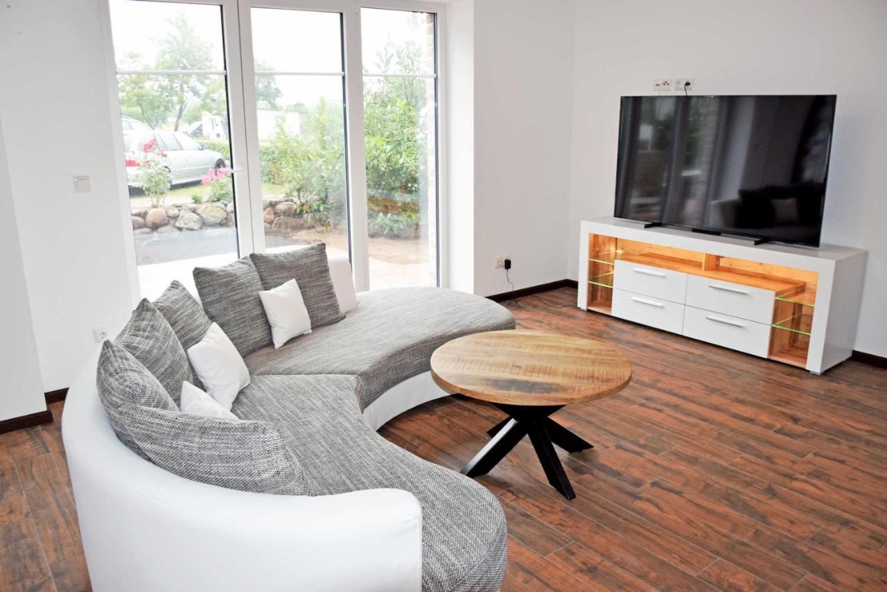 Ferienhaus Zum Boddenstrand Mit Ka Groß Zicker Buitenkant foto