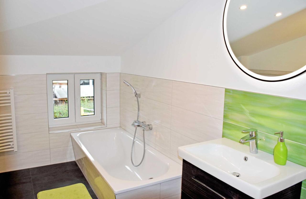 Ferienhaus Zum Boddenstrand Mit Ka Groß Zicker Kamer foto