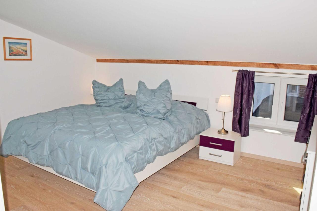 Ferienhaus Zum Boddenstrand Mit Ka Groß Zicker Buitenkant foto